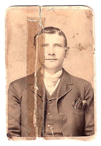 1900.. - Rob's grandpa Wilhelm Schilter - bricklayer (died at 28).jpg